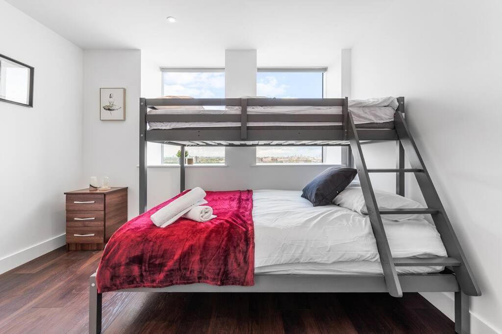 Beautiful Living Sleep 7 In London Bp34 Apartment Exterior photo